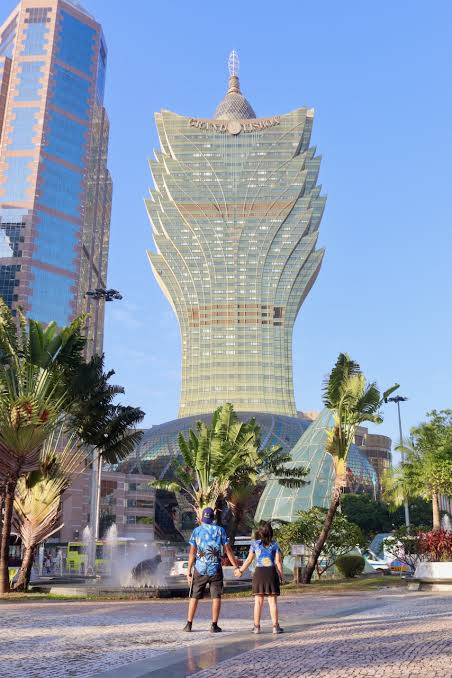Macau Ultra-Luxury Casino & Resort Escape (The Londoner & Wynn Palace)