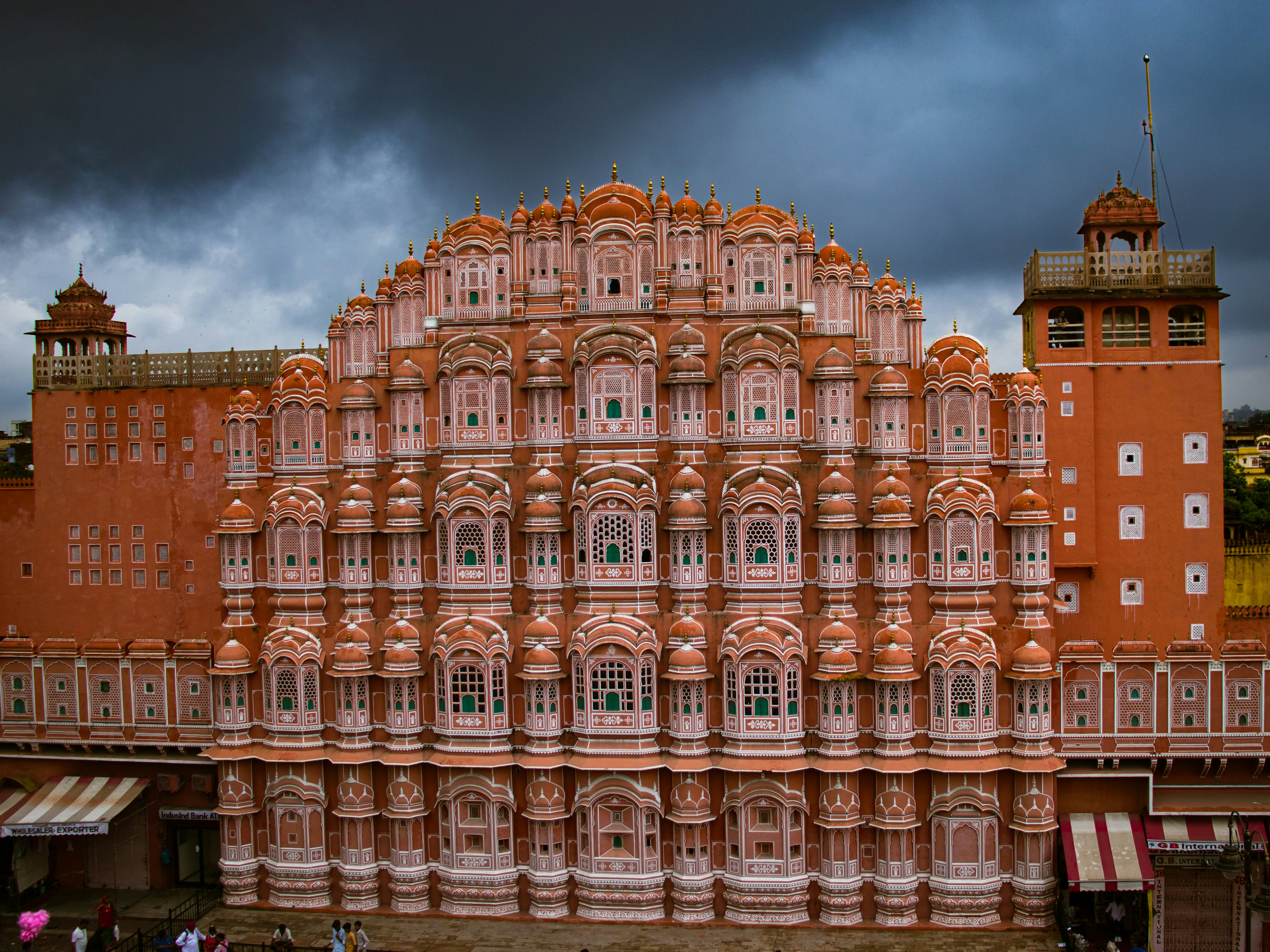Rajasthan Royal Forts (Jaipur & Udaipur)