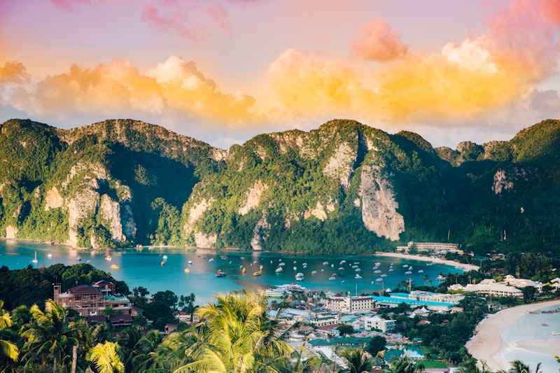 Thailand Phuket & Phi Phi Island Luxury Escape